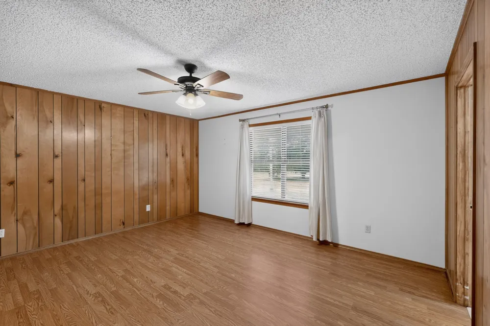 8487 County Road 308 Terrell, TX 75161