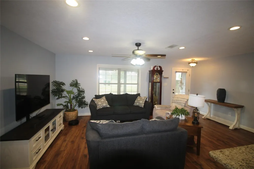 1319 Tammye Lane W Madisonville, TX 77864