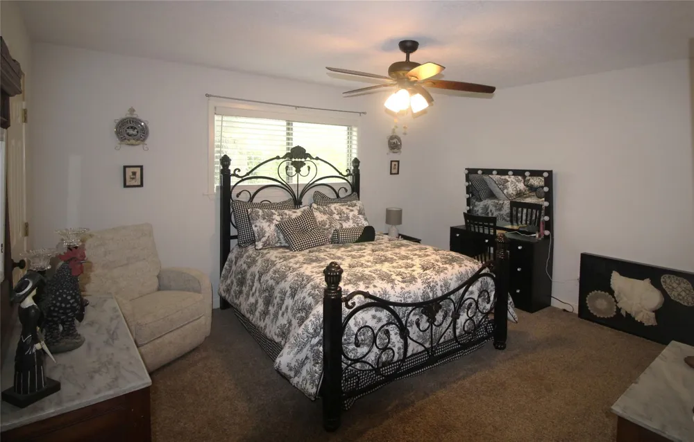 1319 Tammye Lane W Madisonville, TX 77864
