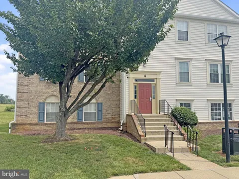 1403 KEY PARKWAY #301A