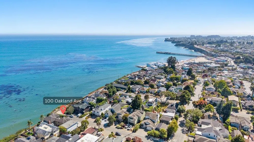 100 Oakland Capitola, CA 95010