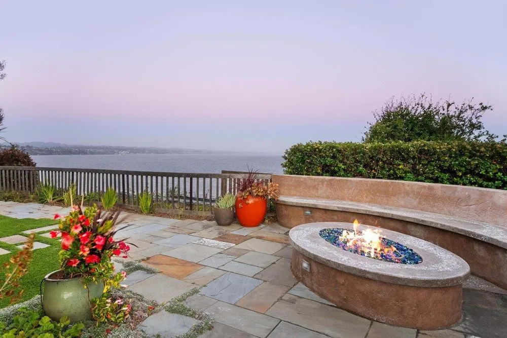 100 Oakland Capitola, CA 95010