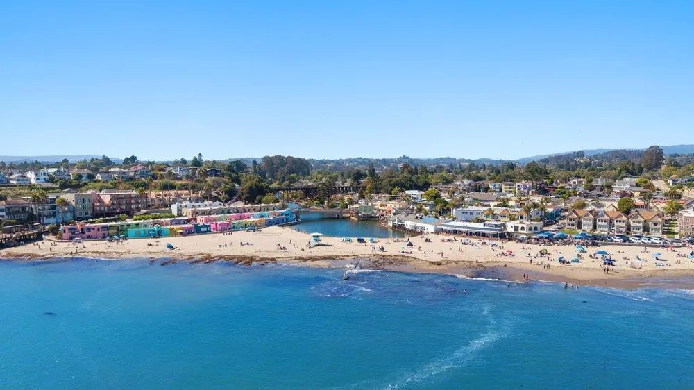 100 Oakland Capitola, CA 95010