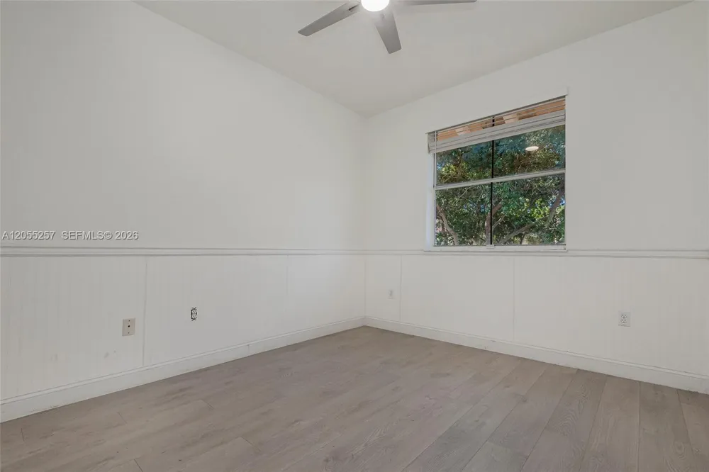 8423 S NW 138th Terrace #2802 Miami Lakes, FL 33016