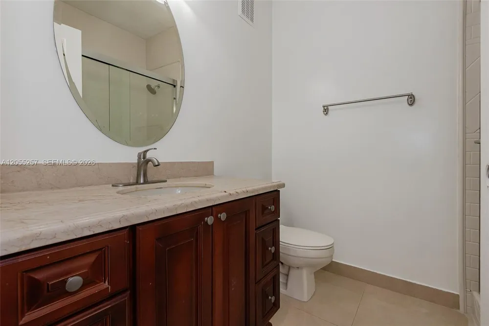 8423 S NW 138th Terrace #2802 Miami Lakes, FL 33016