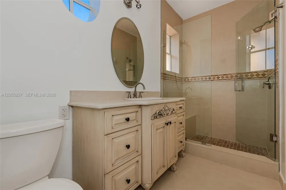8423 S NW 138th Terrace #2802 Miami Lakes, FL 33016