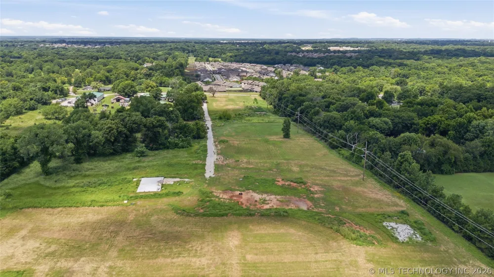 13 S 193rd Avenue E Broken Arrow, OK 74014