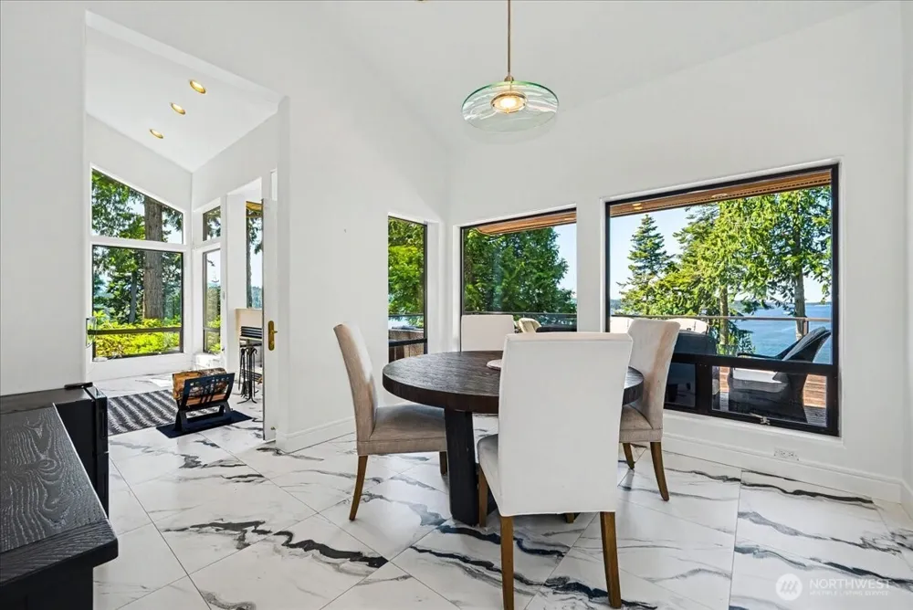 1385 E Ludlow Ridge Road Port Ludlow, WA 98365