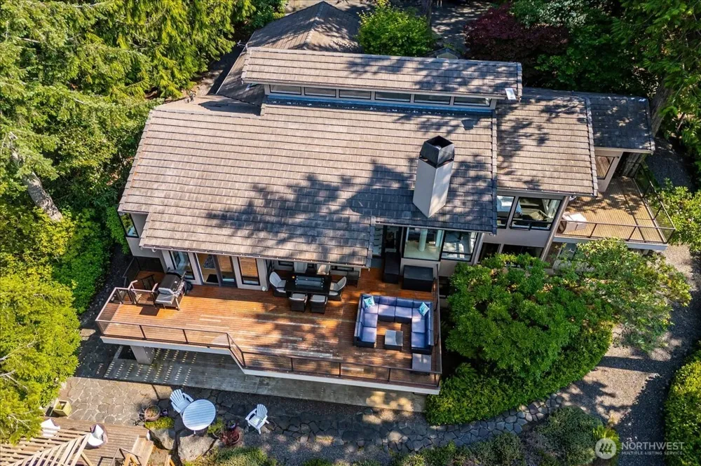 1385 E Ludlow Ridge Road Port Ludlow, WA 98365