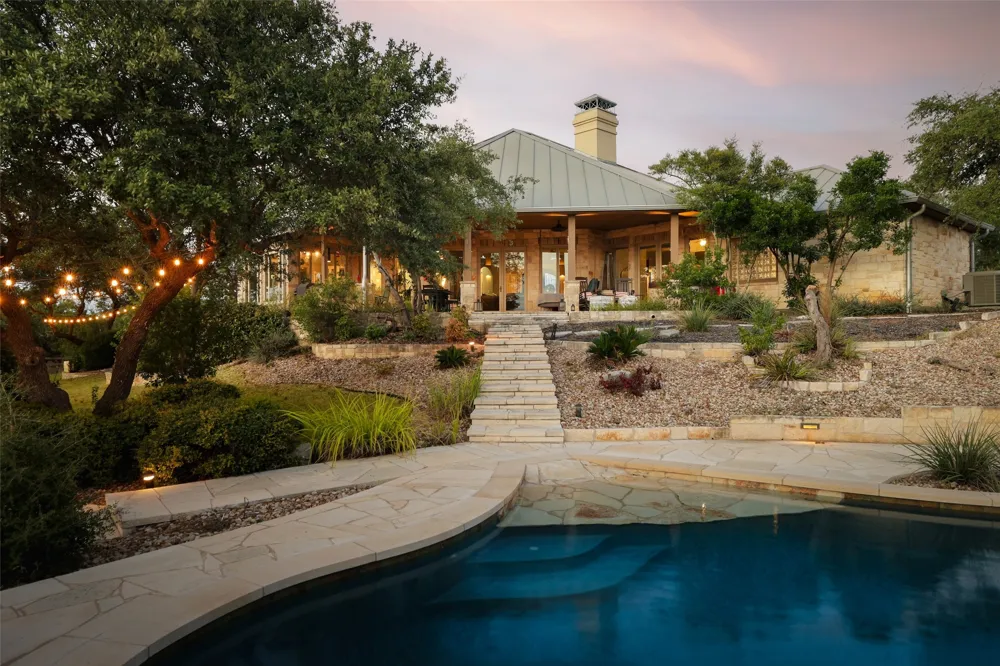 8075 Mount Sharp Road Wimberley, TX 78676