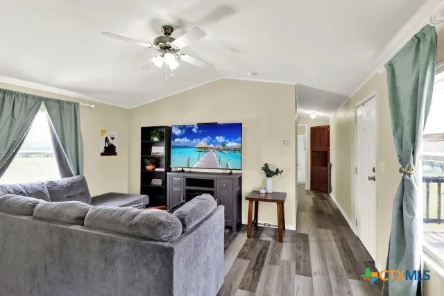 12090 Hunt Hill Road Rogers, TX 76569