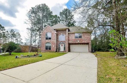 22 Woodbury Court