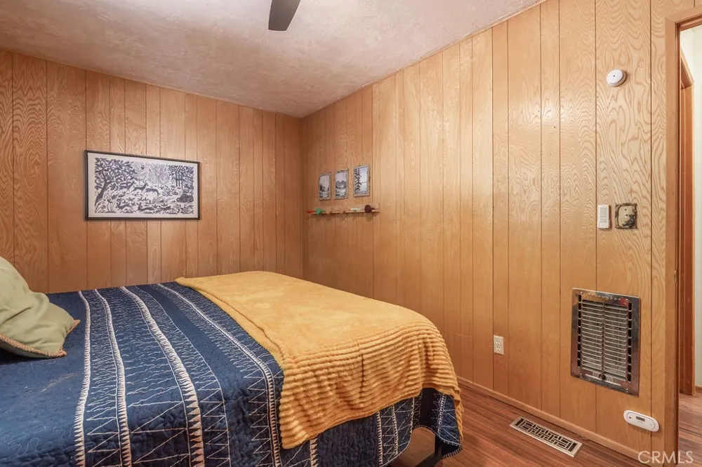 2383 Secret Running Springs, CA 92382