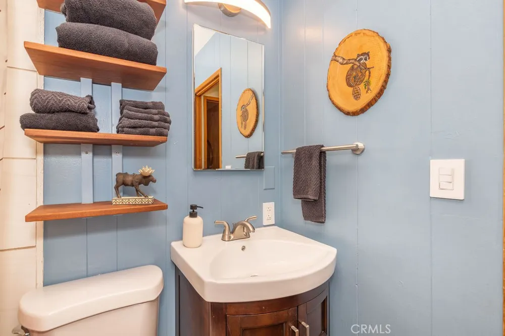 2383 Secret Running Springs, CA 92382