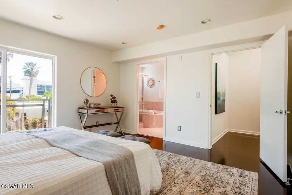 1238 22nd Street #3 Santa Monica, CA 90404
