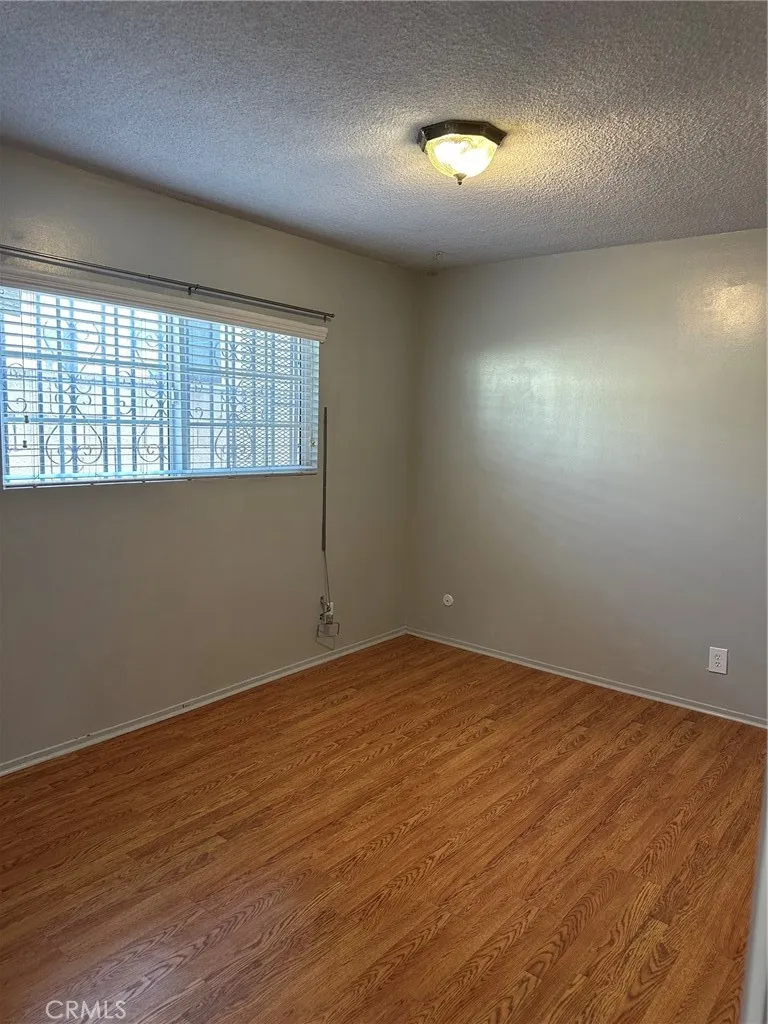 11111 S Osage Inglewood, CA 90304