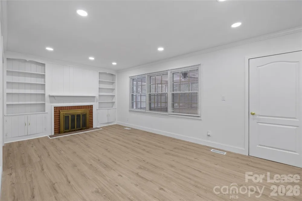 631 Townsend Avenue Gastonia, NC 28052