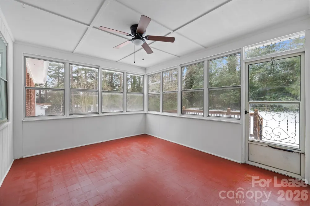 631 Townsend Avenue Gastonia, NC 28052