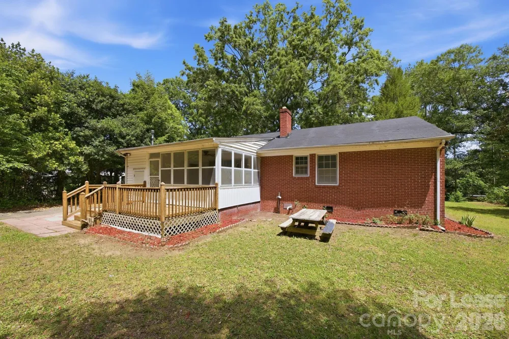 631 Townsend Avenue Gastonia, NC 28052