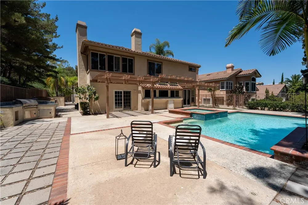 970 S Barton Court Anaheim Hills, CA 92808