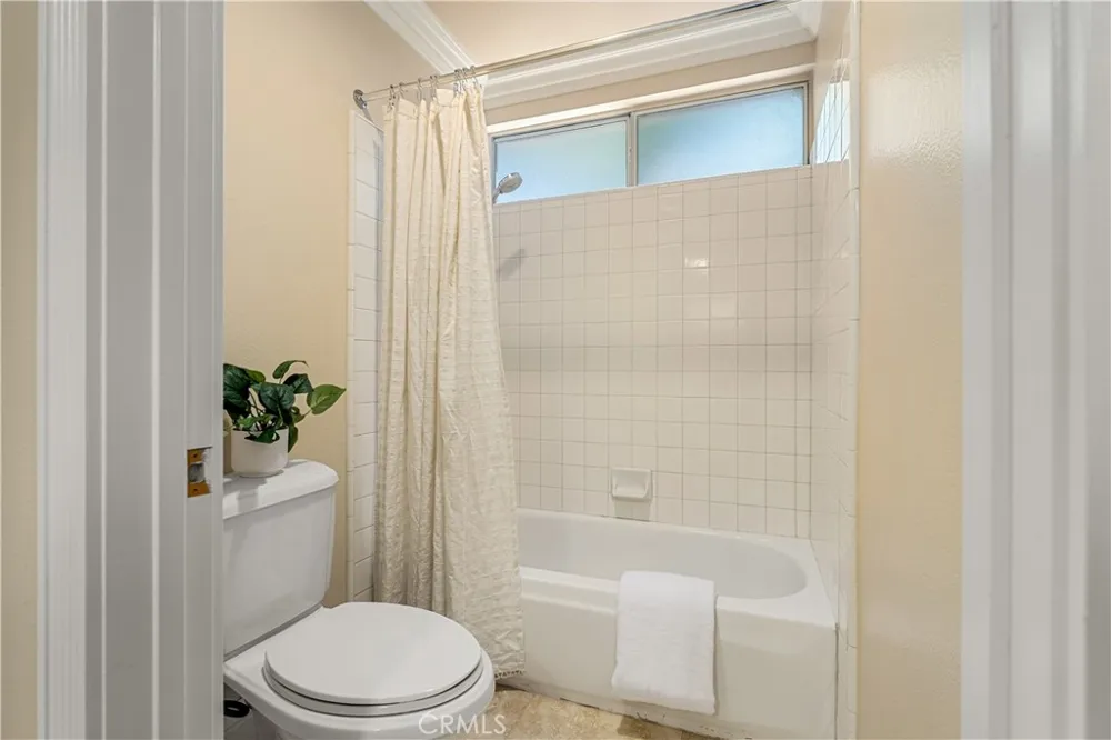 970 S Barton Court Anaheim Hills, CA 92808