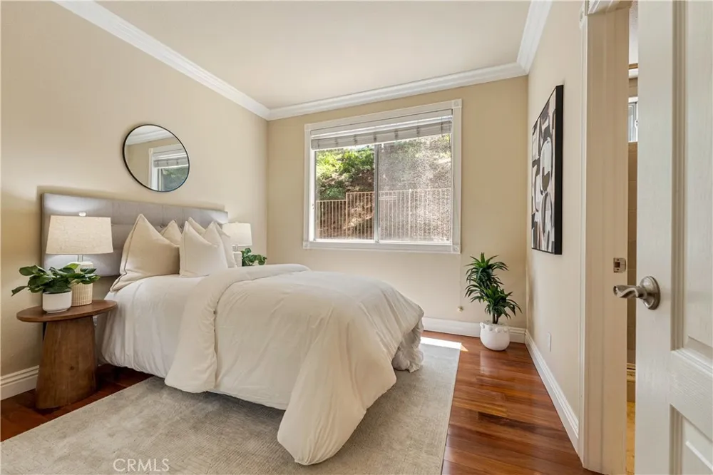 970 S Barton Court Anaheim Hills, CA 92808
