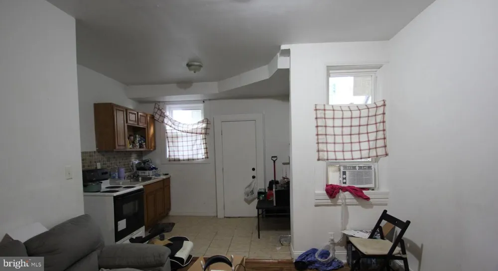1452 ITHAN STREET Philadelphia, PA 19131