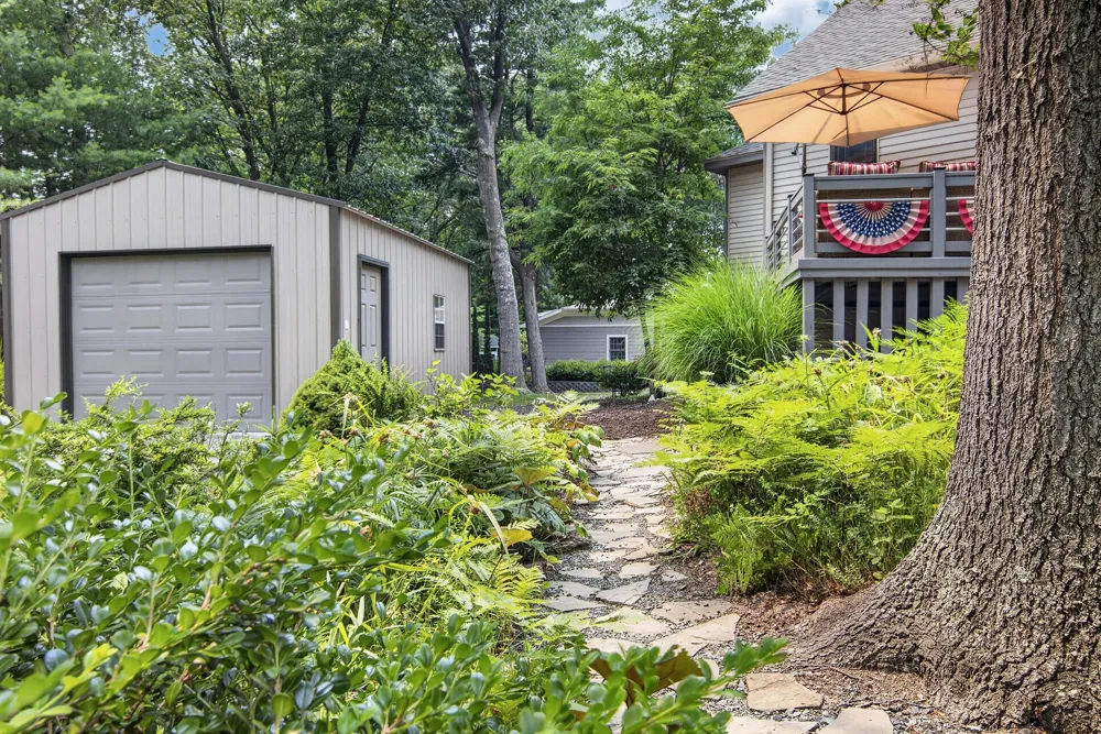 416 Rush Street Pentwater, MI 49449
