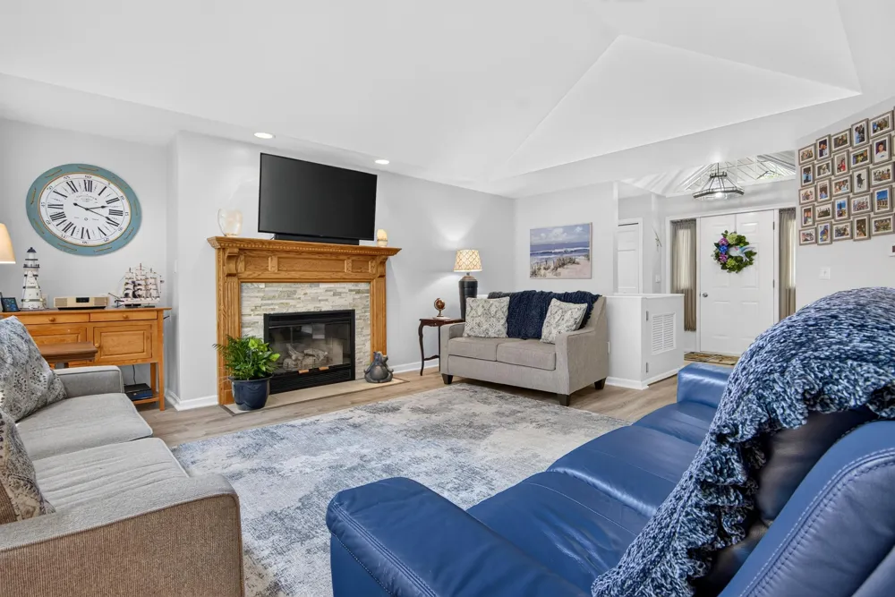 416 Rush Street Pentwater, MI 49449