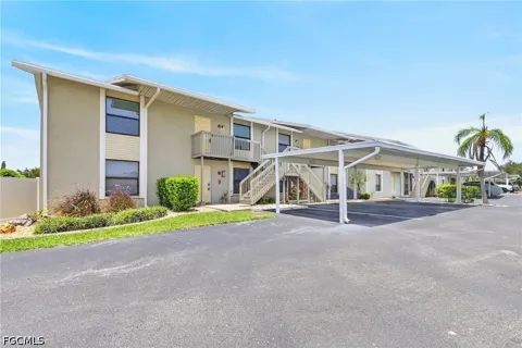 SW 8th Place #201
