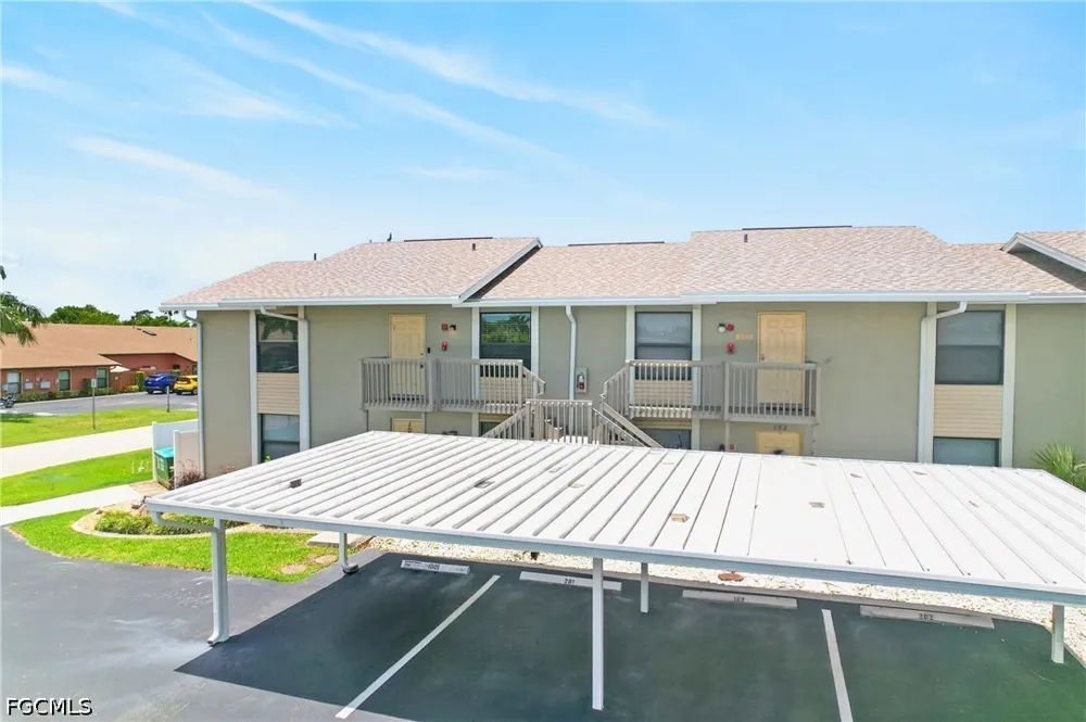 SW 8th Place #201 Cape Coral, FL 33914