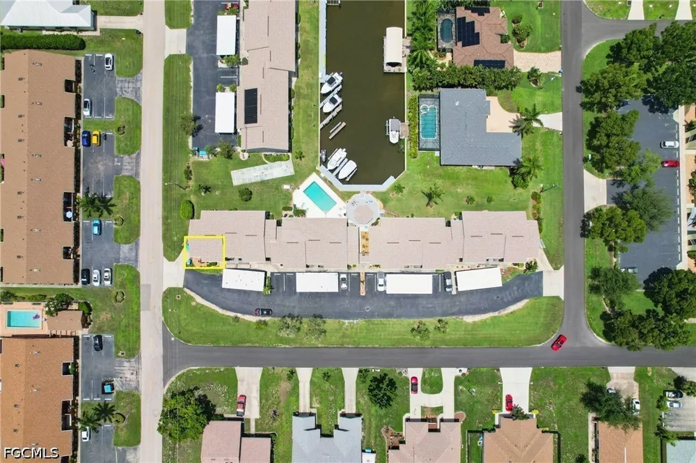 SW 8th Place #201 Cape Coral, FL 33914