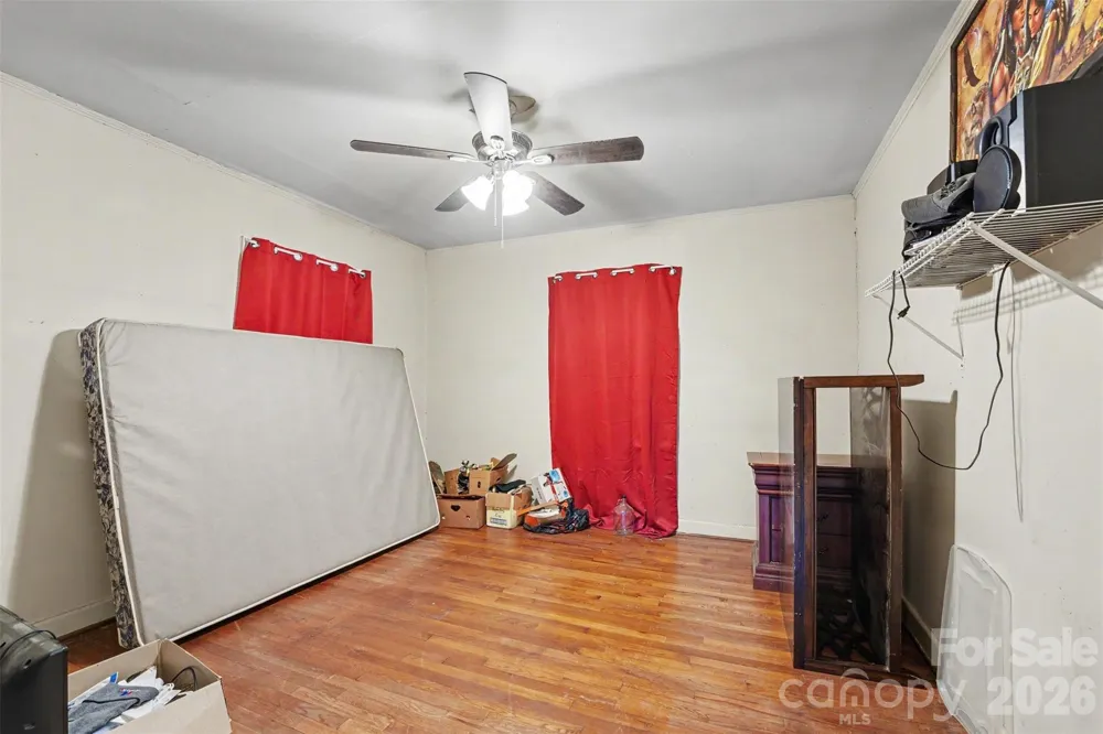 109 S Pine Street Lowell, NC 28098