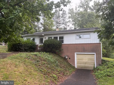 210 FERN AVENUE