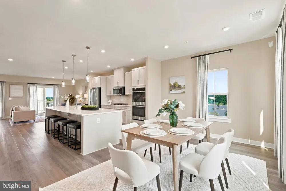 24274 THURSO SQUARE Dulles, VA 20166