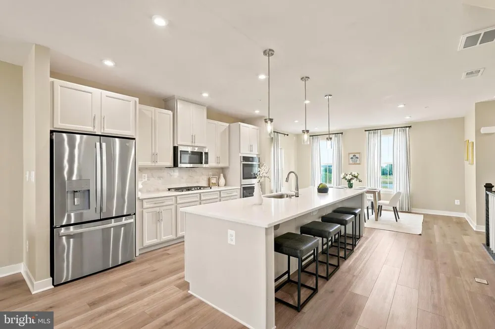 24274 THURSO SQUARE Dulles, VA 20166