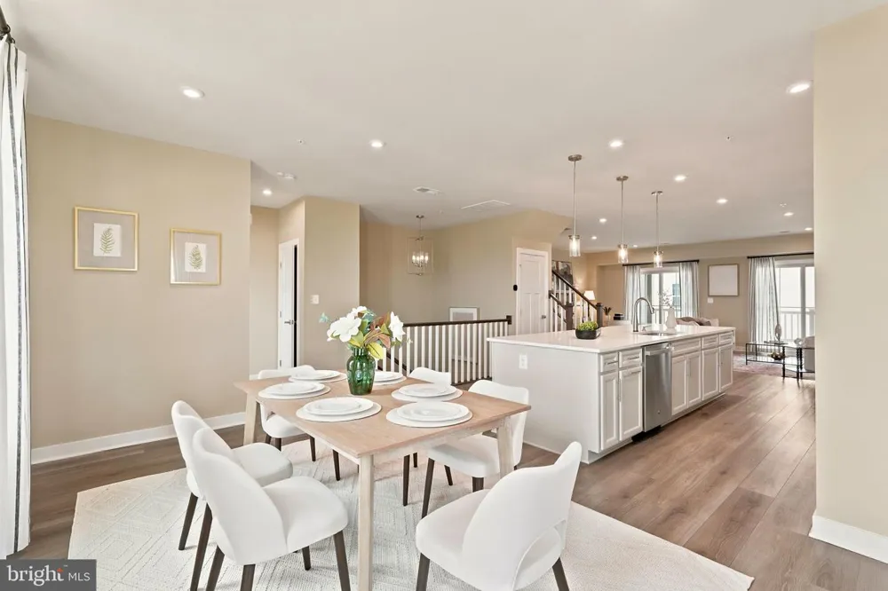 24274 THURSO SQUARE Dulles, VA 20166