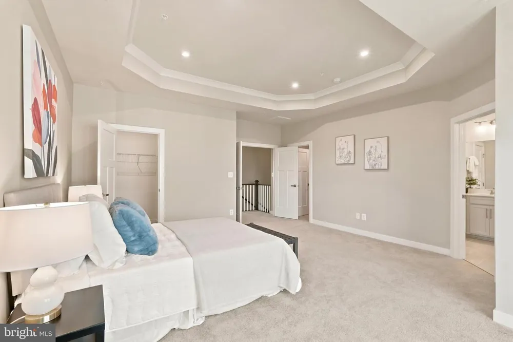 24274 THURSO SQUARE Dulles, VA 20166