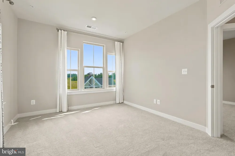 24274 THURSO SQUARE Dulles, VA 20166