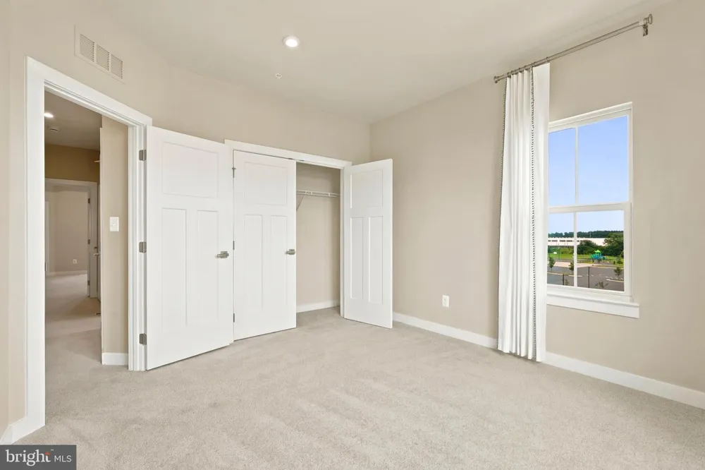 24274 THURSO SQUARE Dulles, VA 20166