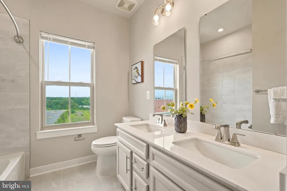 24274 THURSO SQUARE Dulles, VA 20166