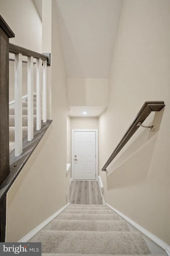 24274 THURSO SQUARE Dulles, VA 20166