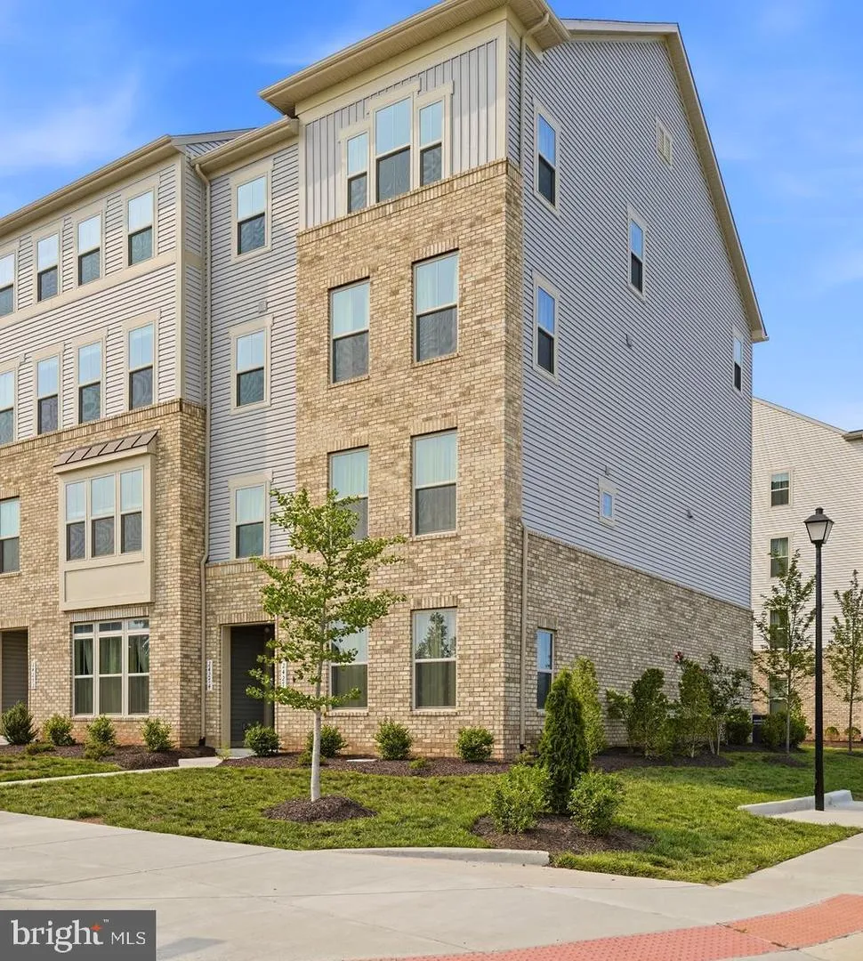 24274 THURSO SQUARE Dulles, VA 20166