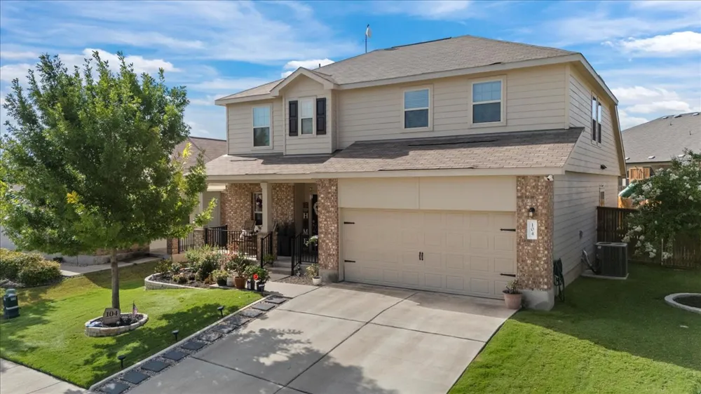104 Cressida Cove Jarrell, TX 76537