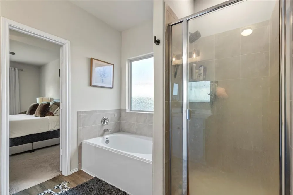 104 Cressida Cove Jarrell, TX 76537