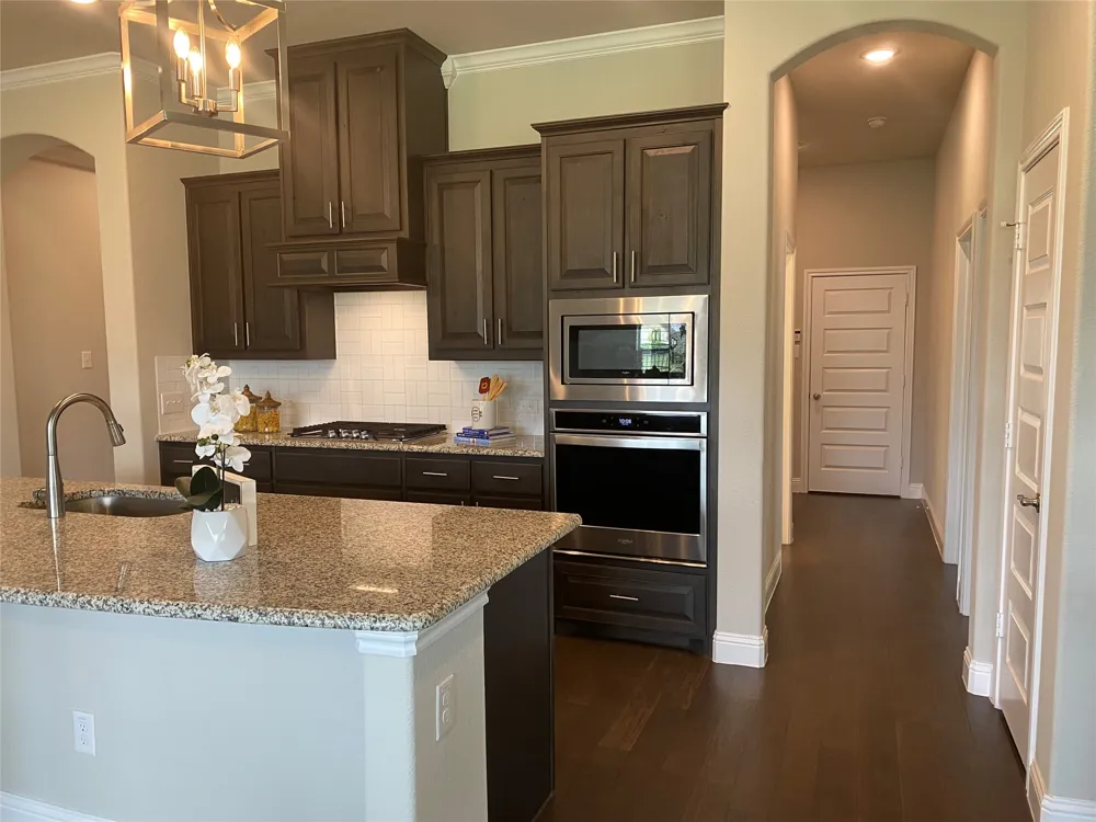 209 Johnson Street Granbury, TX 76048