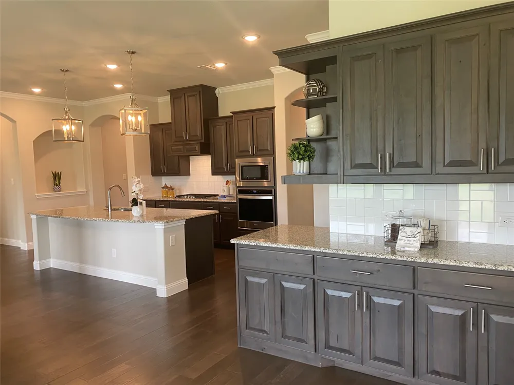 209 Johnson Street Granbury, TX 76048