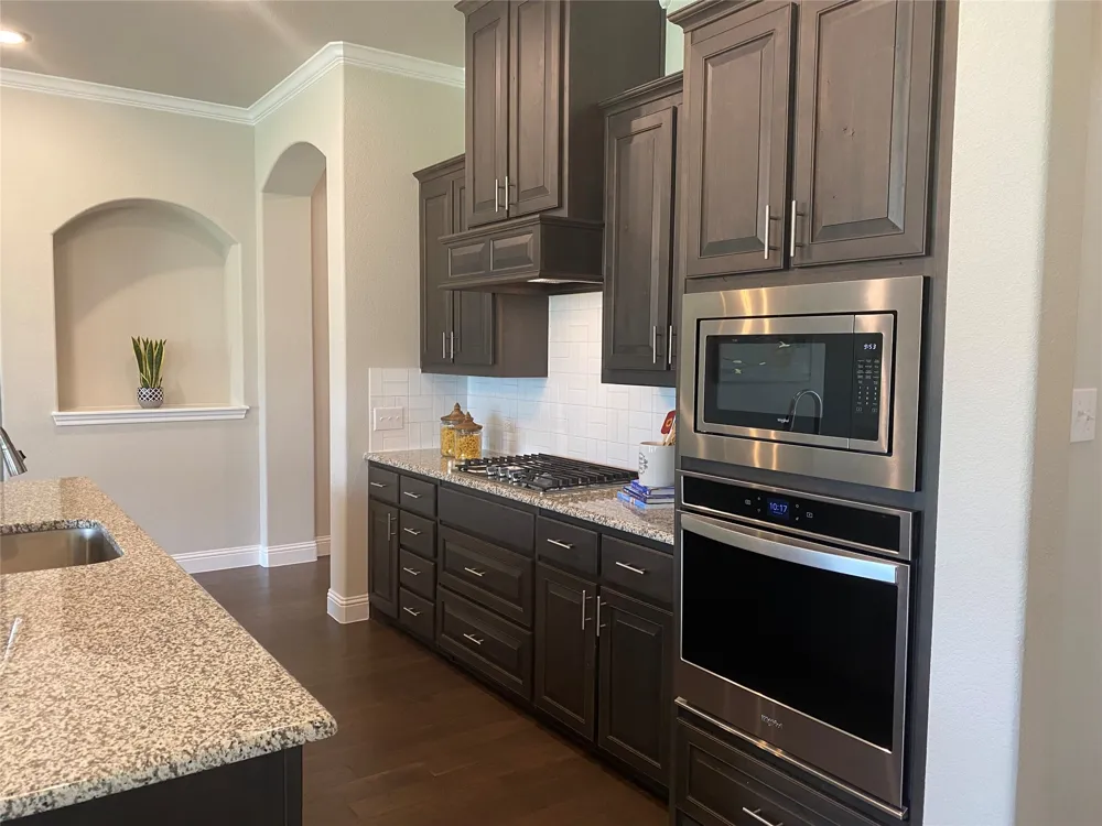 209 Johnson Street Granbury, TX 76048