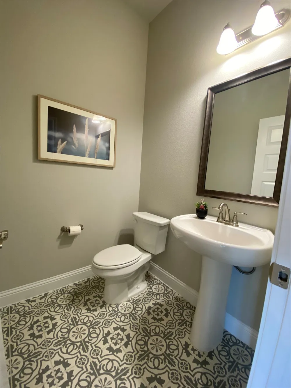 209 Johnson Street Granbury, TX 76048