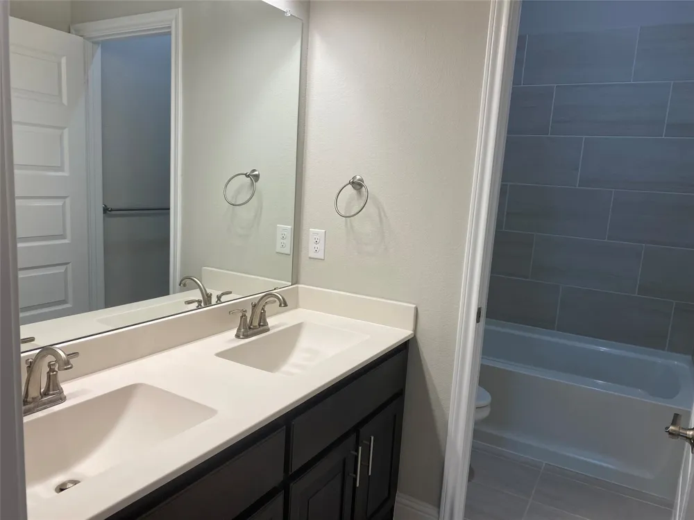 209 Johnson Street Granbury, TX 76048